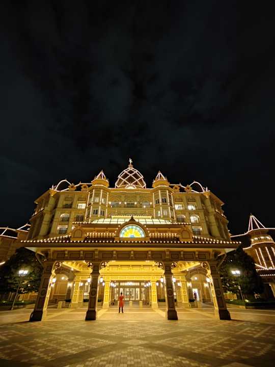 Außenansicht Tokyo Disneyland Hotel