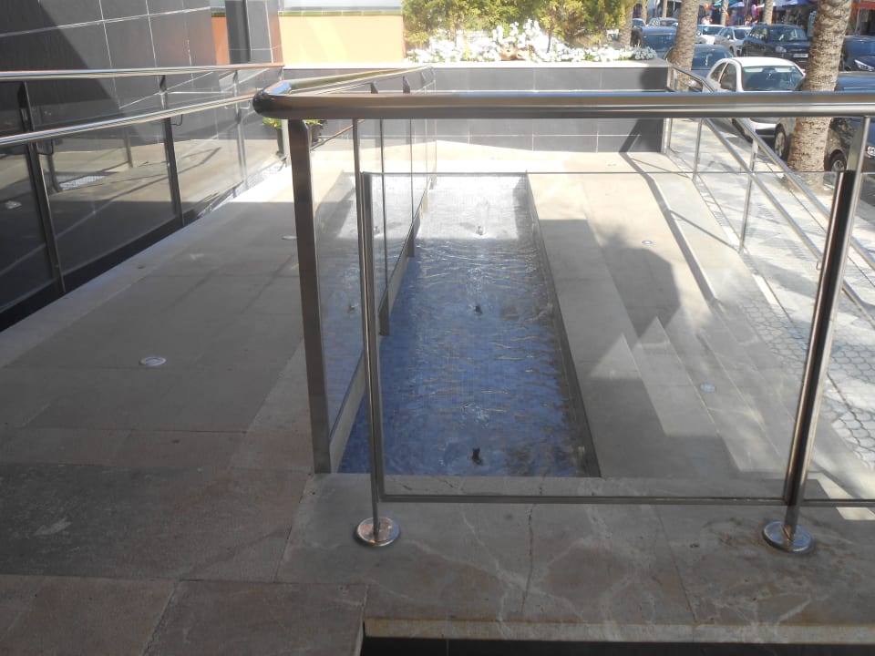 Vor der Tür Caprice Janeiro Hotel & Spa