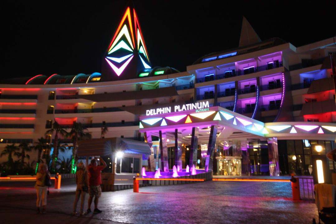 LED Lichtershow jeden Abend um 21.00 Uhr Hotel Botanik Platinum