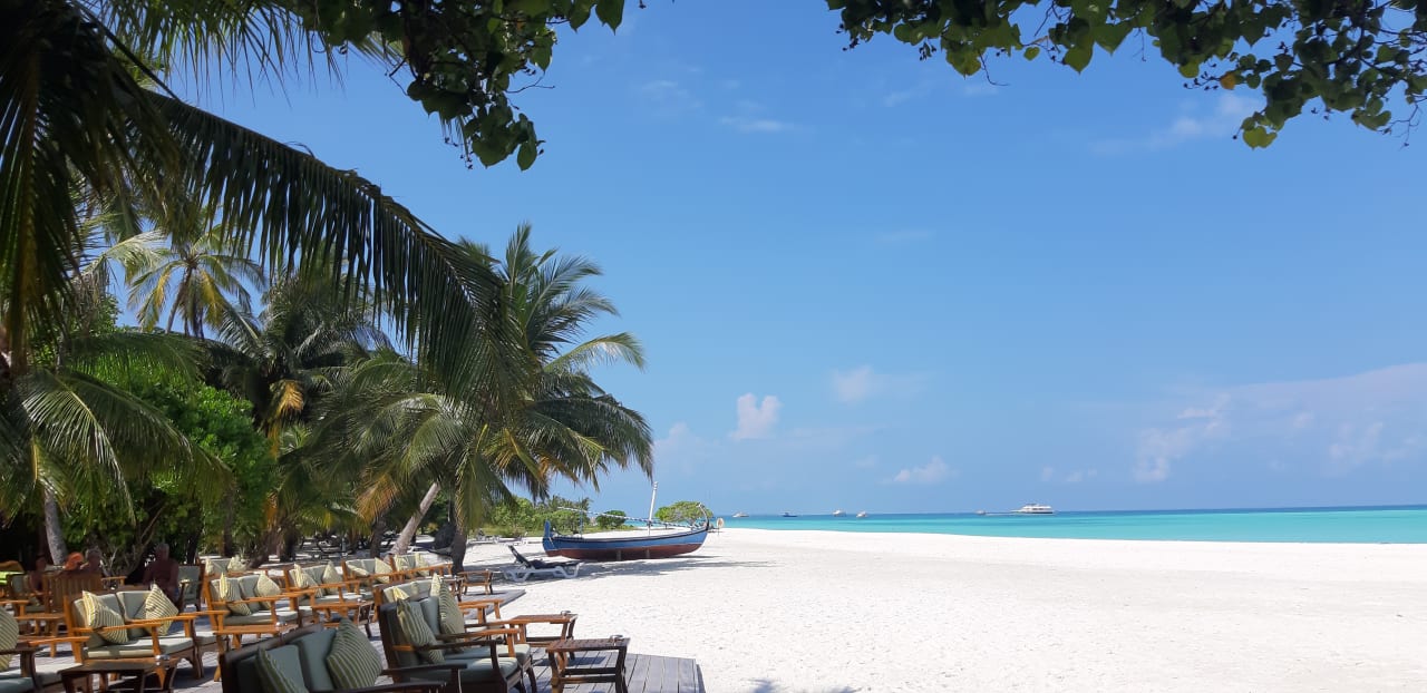 Strand Meeru Maldives Resort Island
