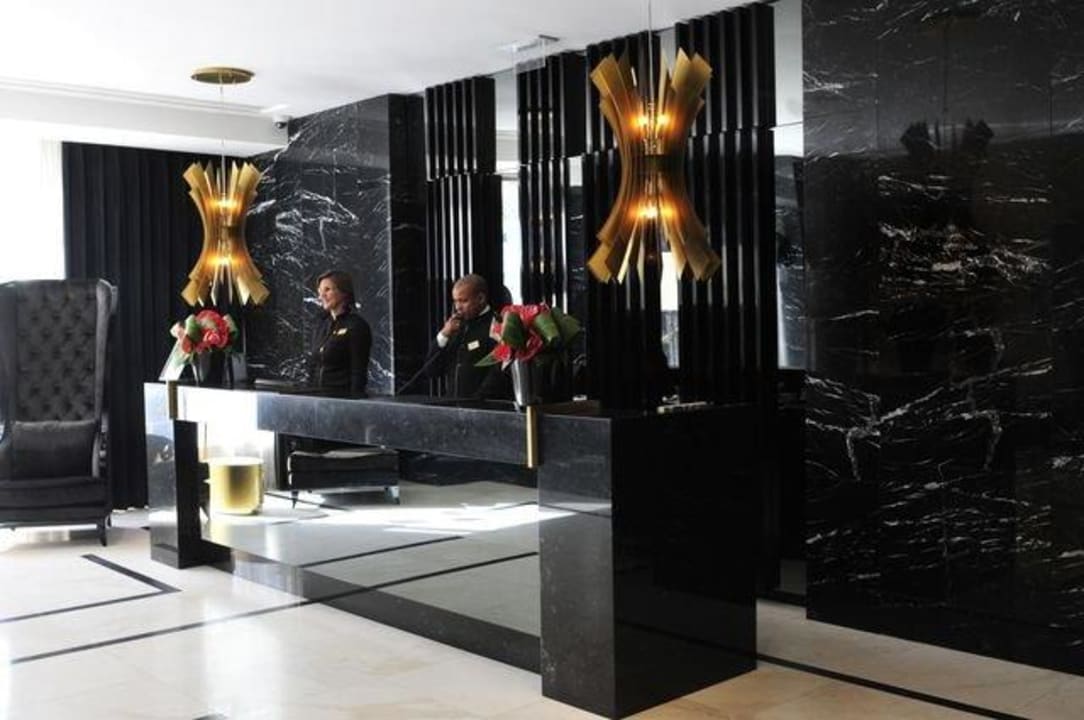 Reception Hotel Altis Avenida