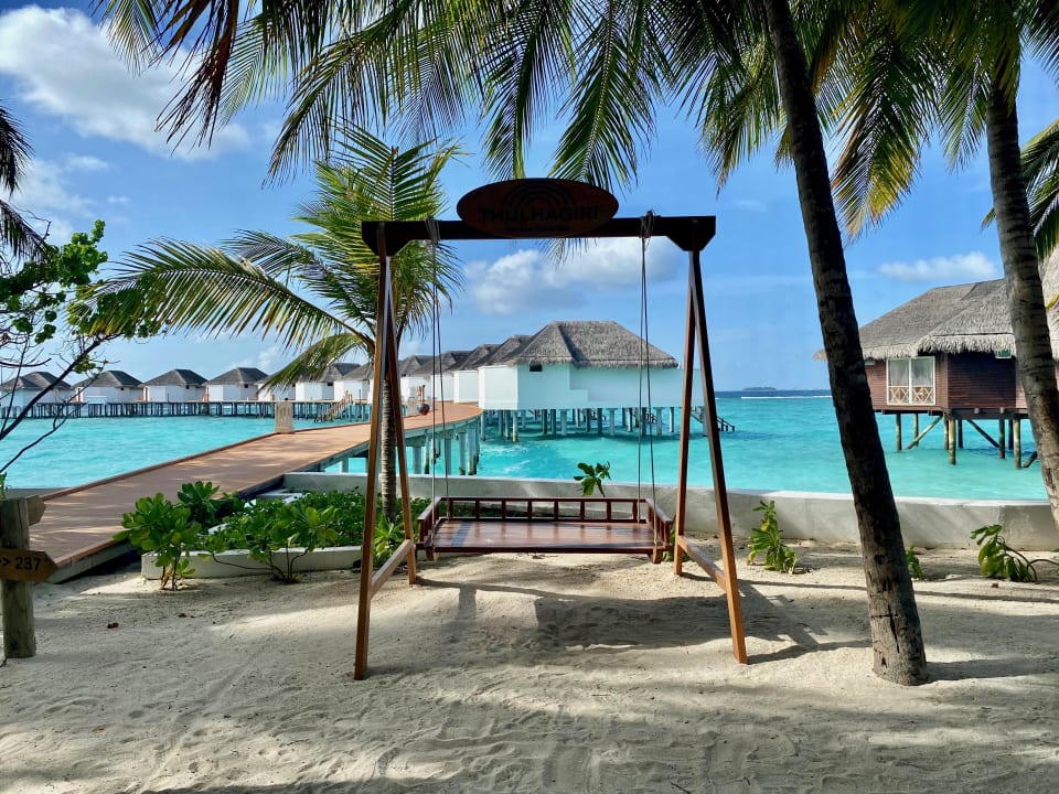 Strand Thulhagiri Island Resort