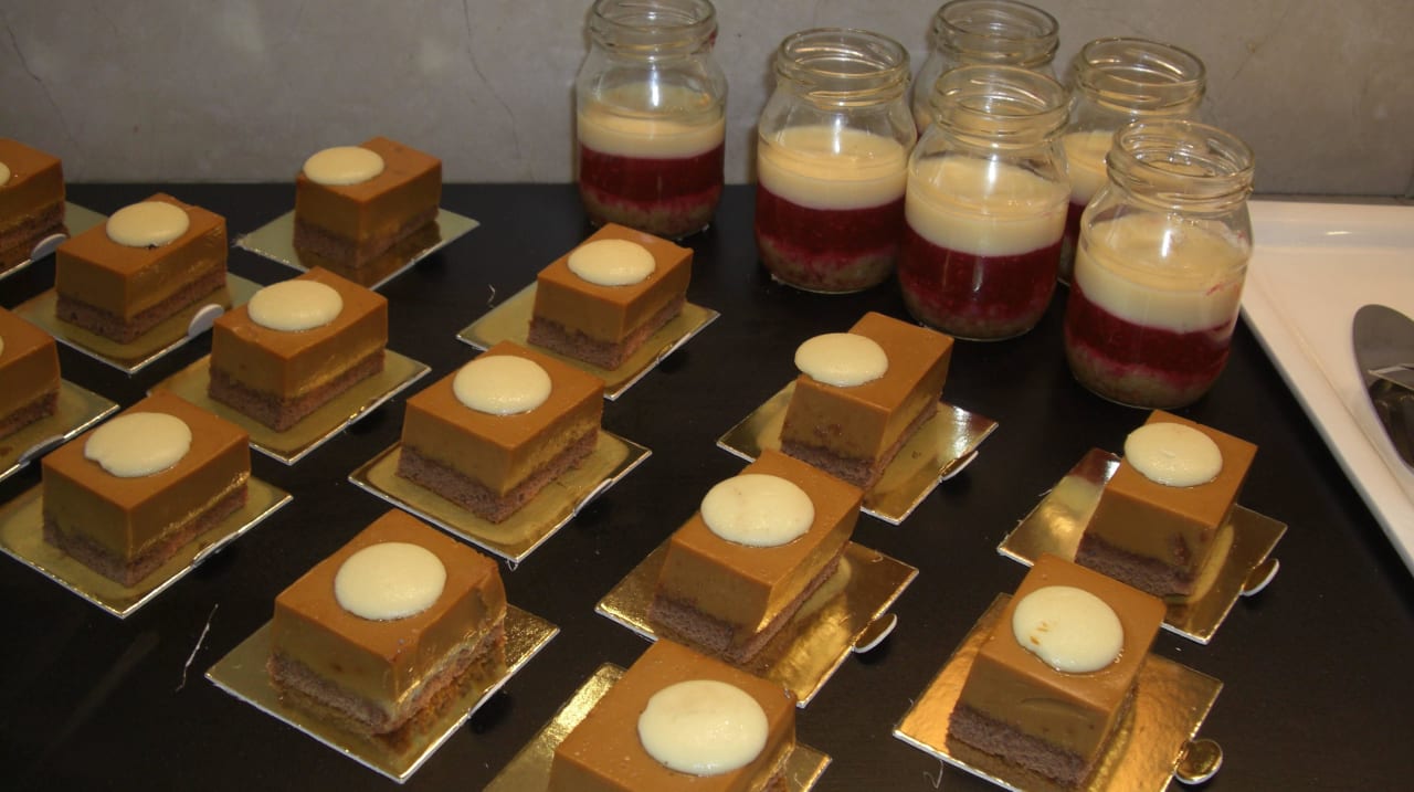 Dessert Hillside Beach Club