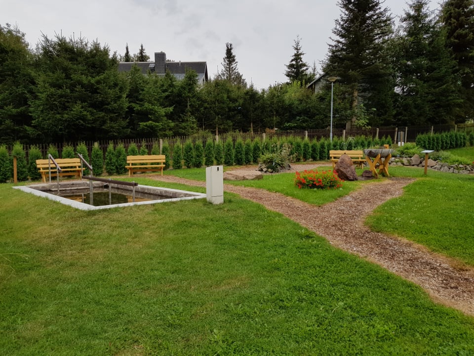 Gartenanlage Naturhotel Lindenhof
