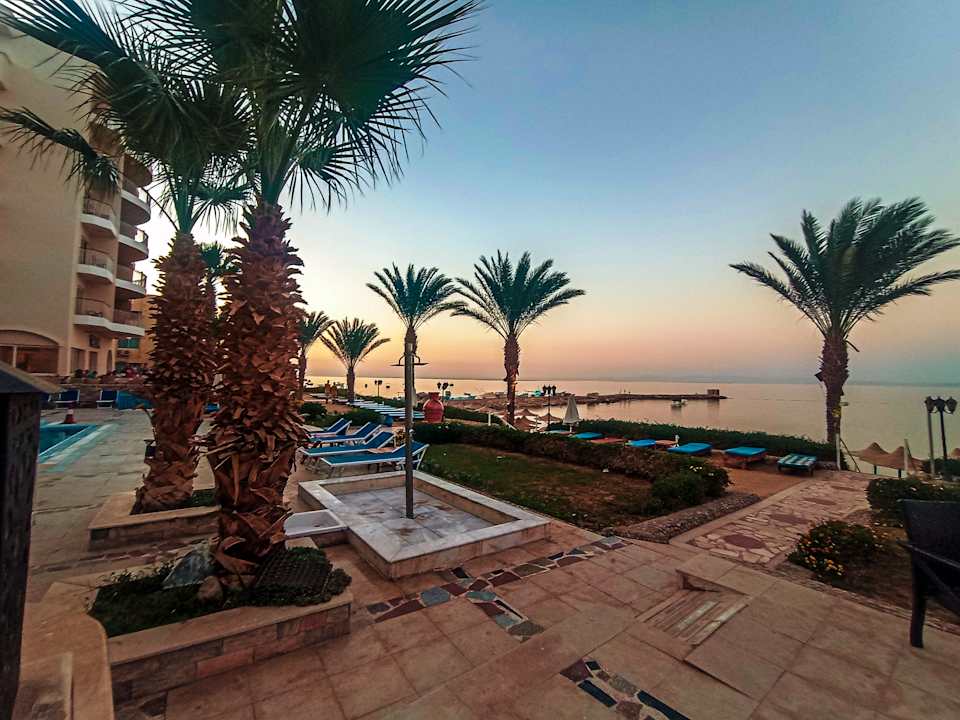 Strand Royal Star Beach Resort