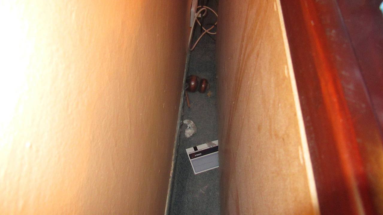 Das ist Dreck hiter dem Schrank Hotel Bílý Hořec