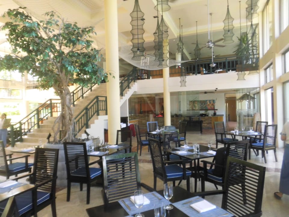 Gastro Hotel Angsana Bintan