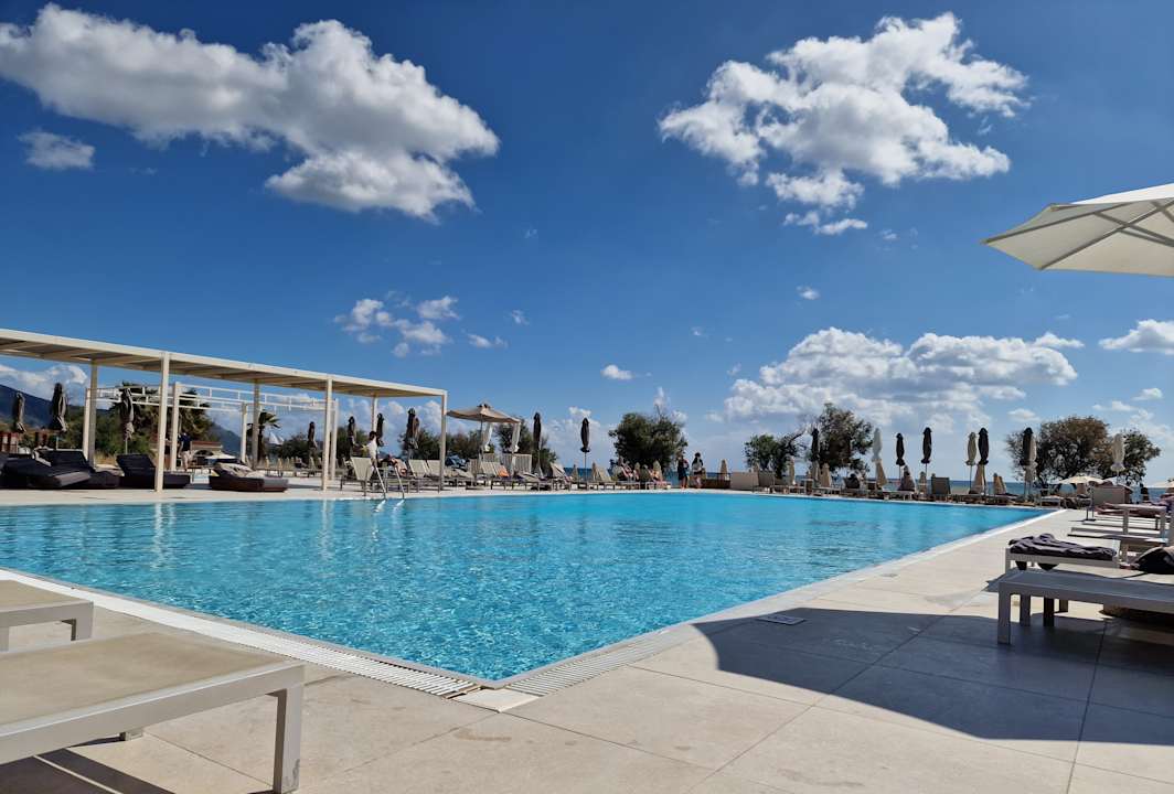 Pool Domes Aulūs Zante, Autograph Collection