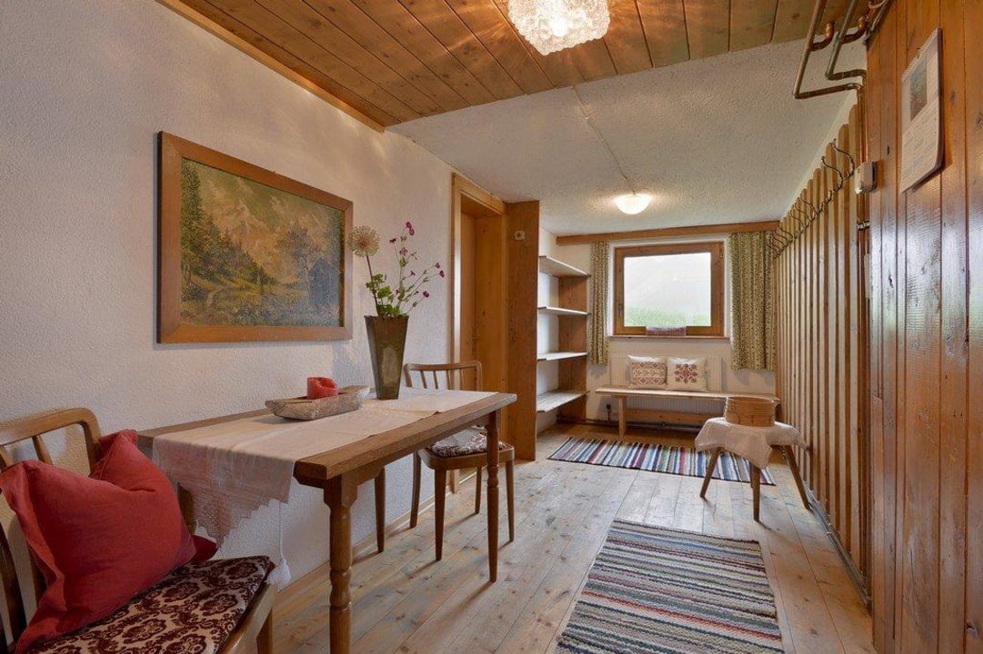 Gemütliche, urige Einrichtung aus Holz Ferienhaus Lenzelerhof