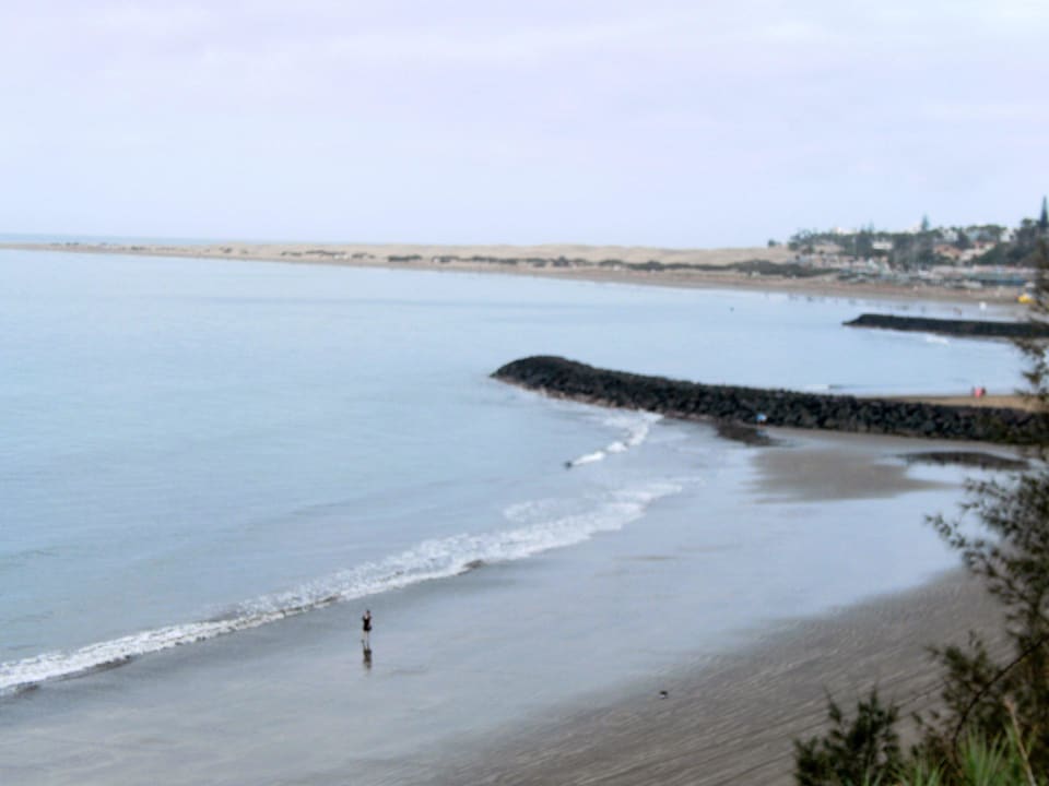 Blick auf dem Strand Hotel Europalace