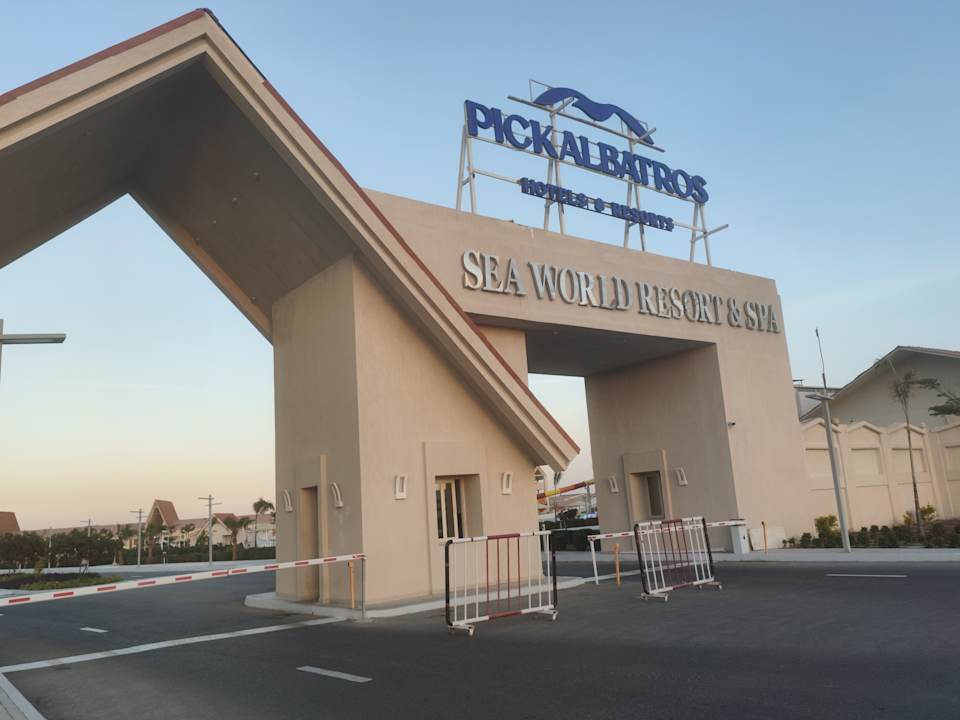 Außenansicht Pickalbatros Sea World Resort - Marsa Alam