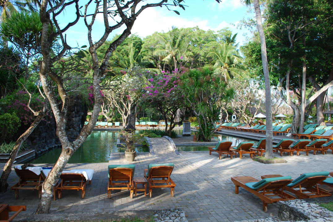 Einer der zwei Pools Hyatt Regency Bali