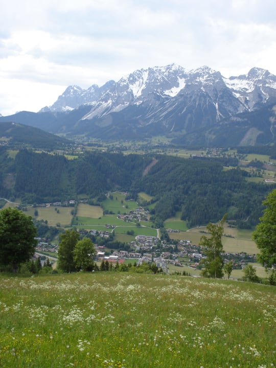 Vom Schröckerhof zum Dachstein Hotel Schröckerhof