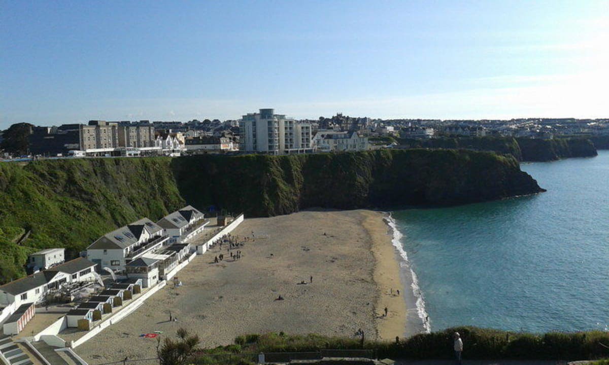 Strandbad gegenüber vom Hotel Hotel Bristol