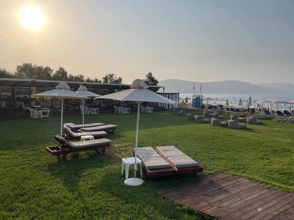 Pool HARPIN Happy Days Beach Hotel