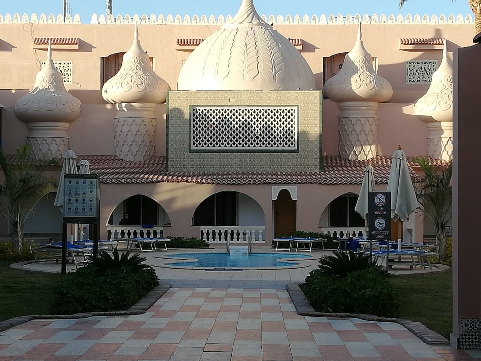 Außenansicht Pickalbatros Alf Leila Wa Leila Resort - Neverland Hurghada