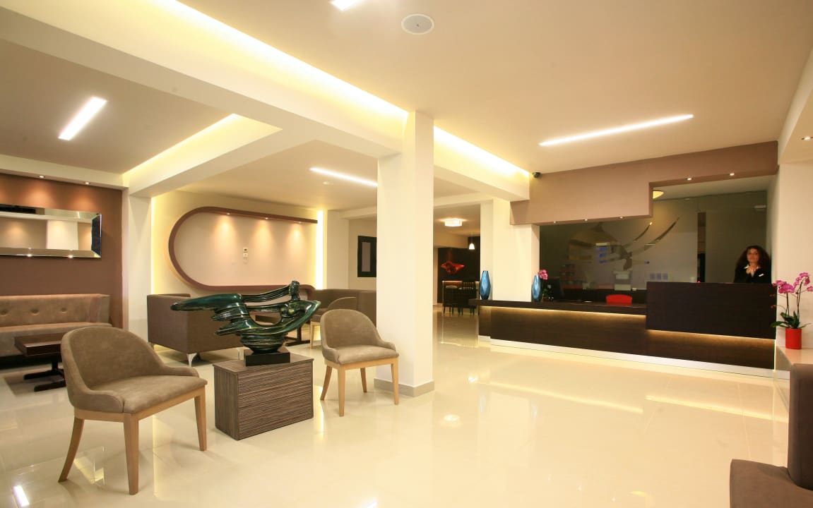 Rezeption und Lobby Eurohotel Katrin Suites - Adults only