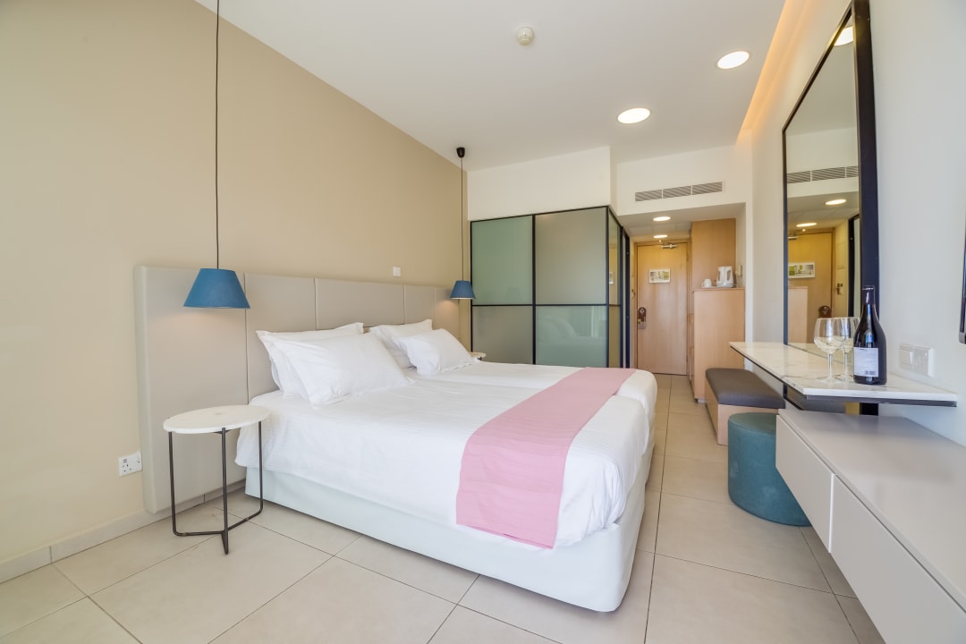 Zimmer Napa Mermaid Hotel & Suites