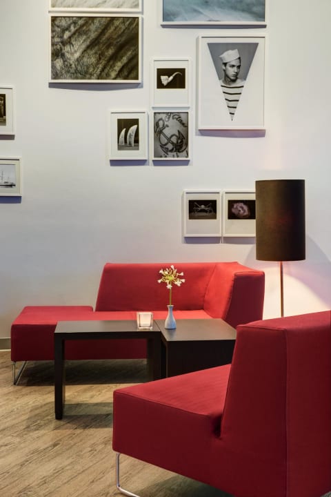 Lobby IntercityHotel Kiel