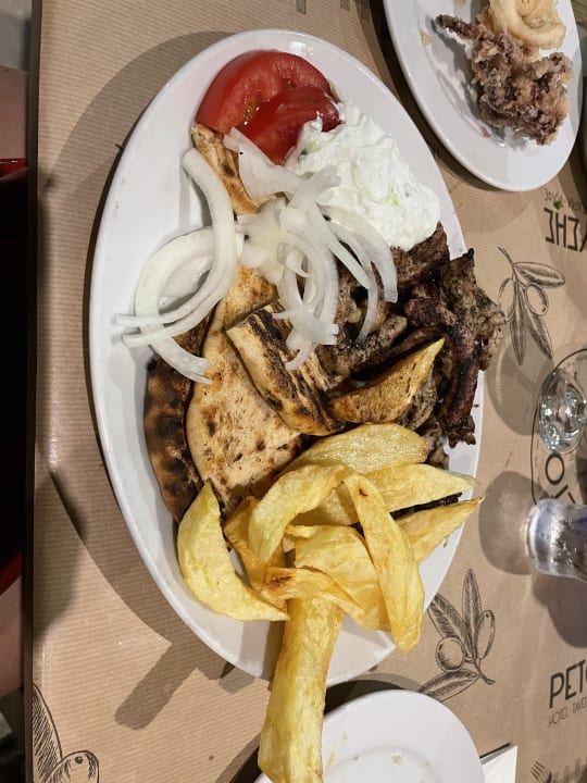 Gastro Petousis Hotel & Suites