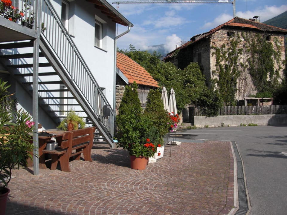 Hinterhof und Parkplatz Gasthof Sonne