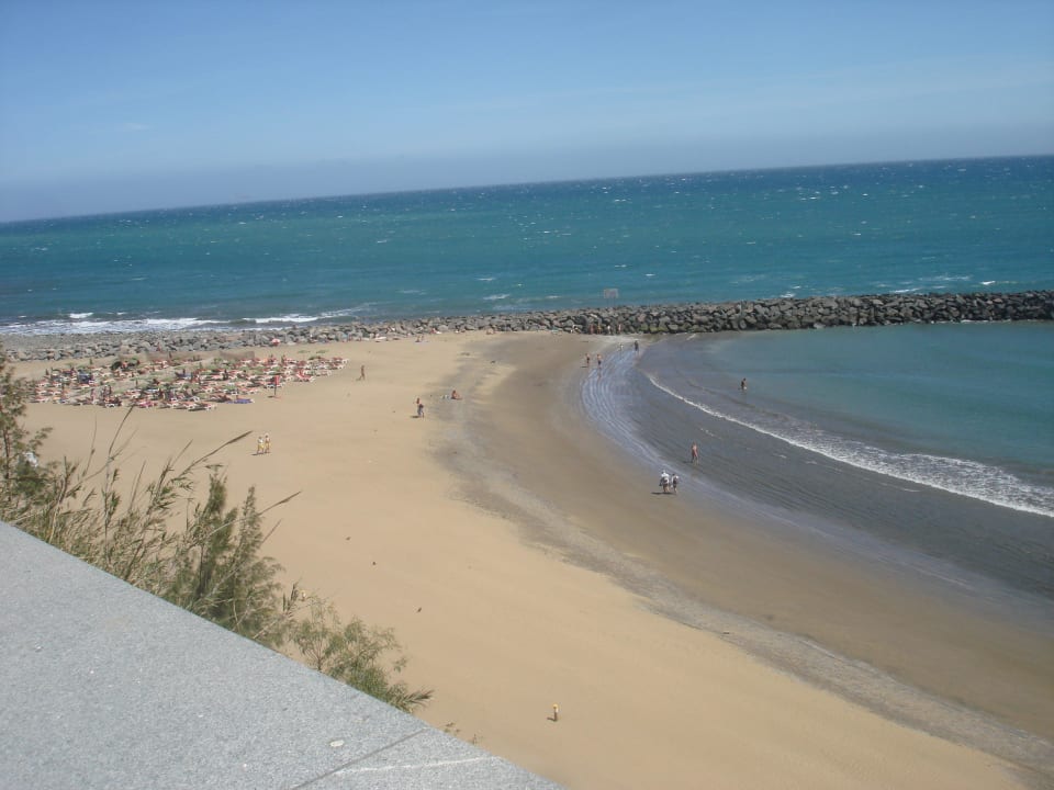 Der Strand beim Hotel Hotel Parque Tropical