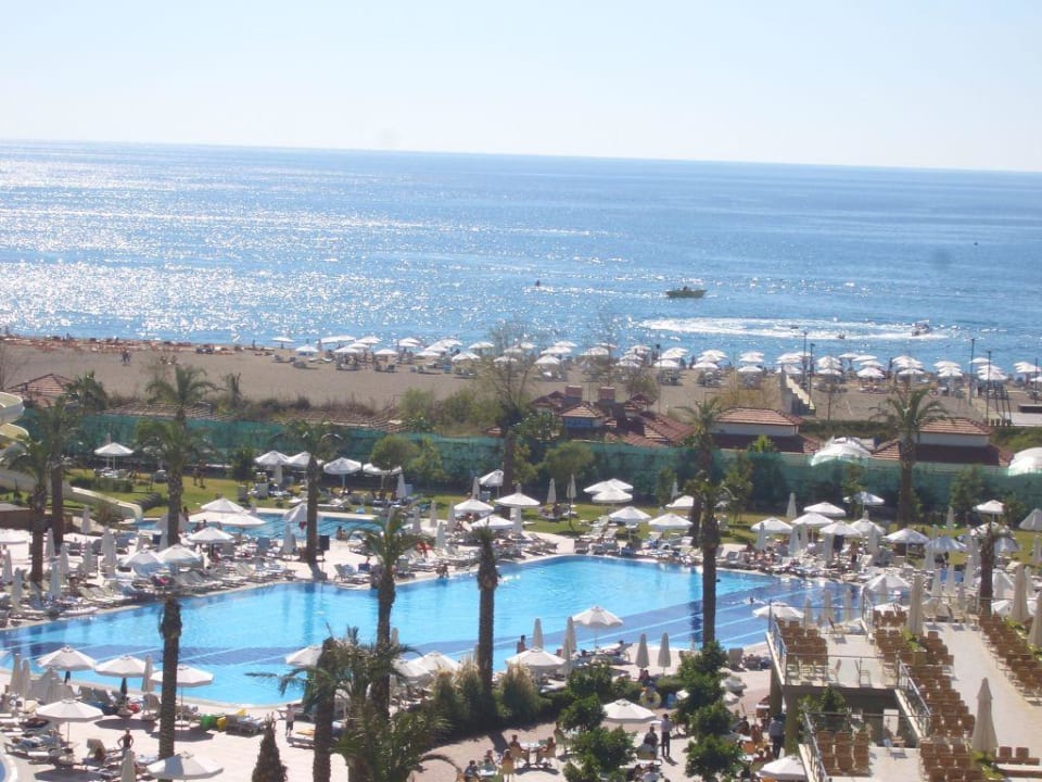 hauptpool Selectum Family Resort Side