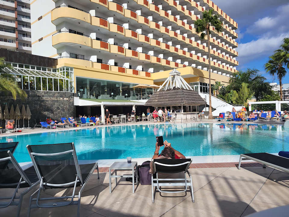 Pool allsun Hotel Lucana