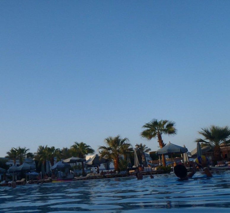 Große Poolanlage Sultan Gardens Resort