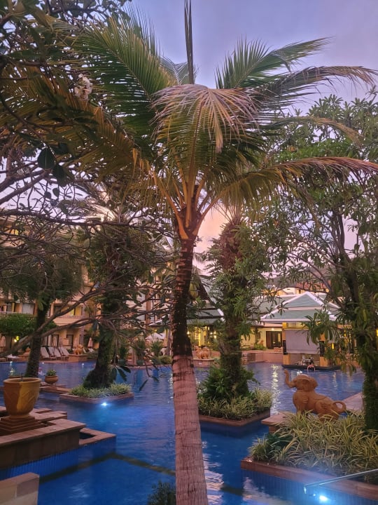 Pool Holiday Inn Resort Phuket