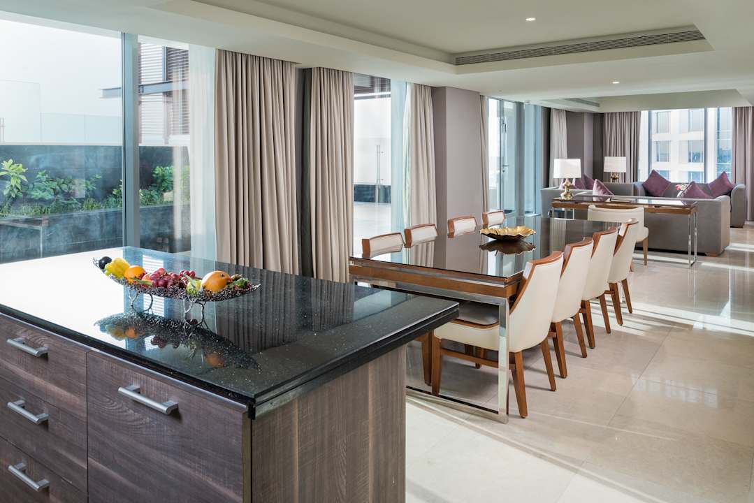 Zimmer Grand Millennium Muscat