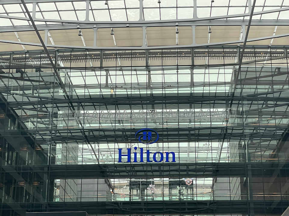 Außenansicht Hilton Garden Inn Frankfurt Airport