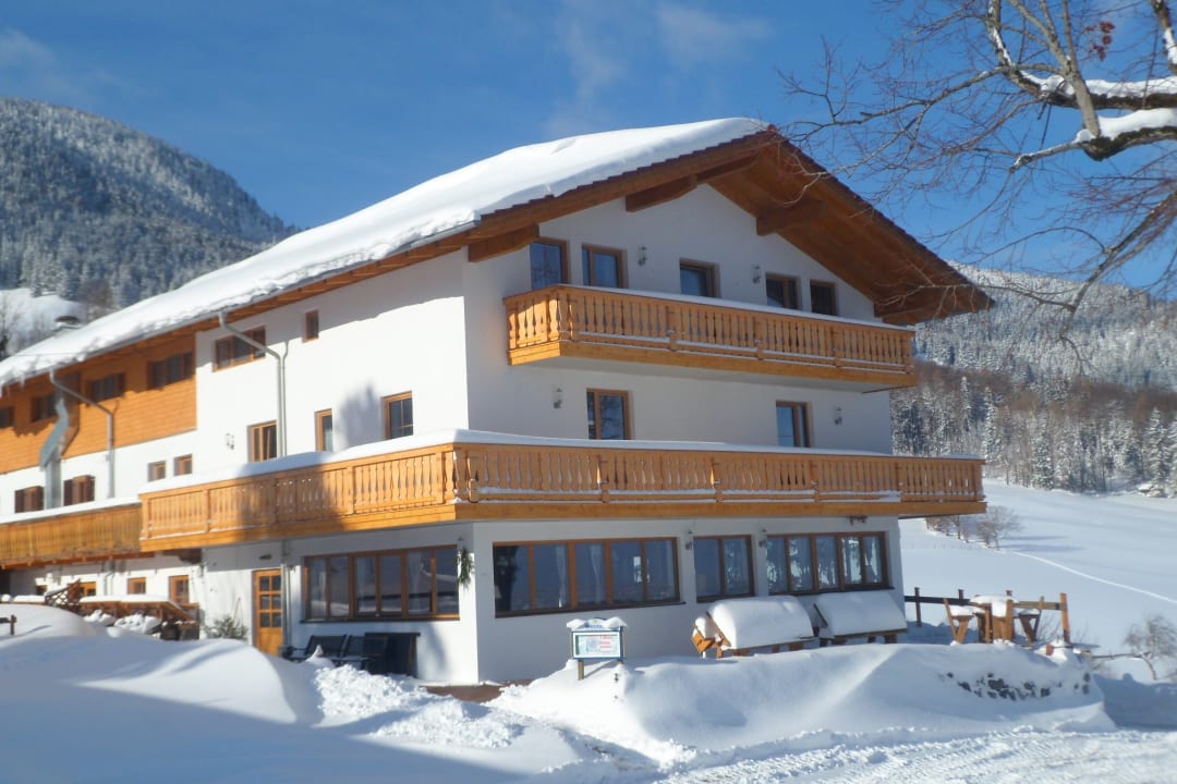 Außenansicht Berggasthaus Kraxenberger