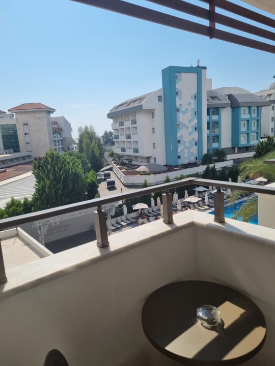 Zimmer Side Story Resort & Spa