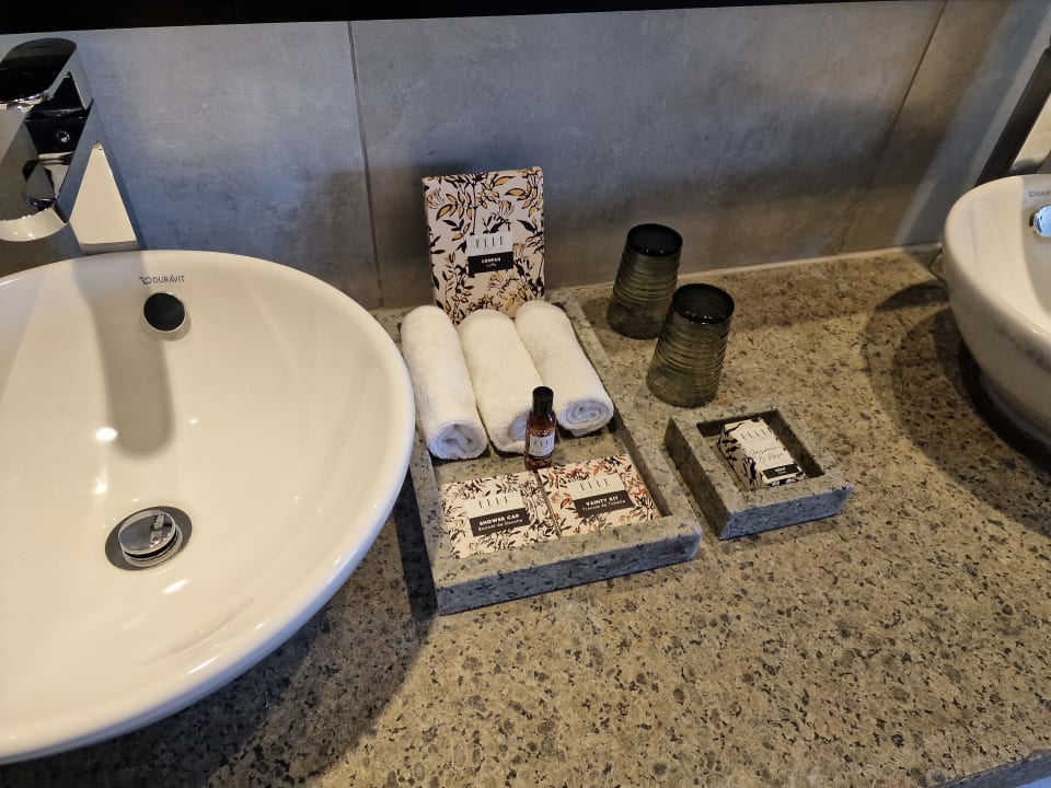 Zimmer Serry Beach Resort