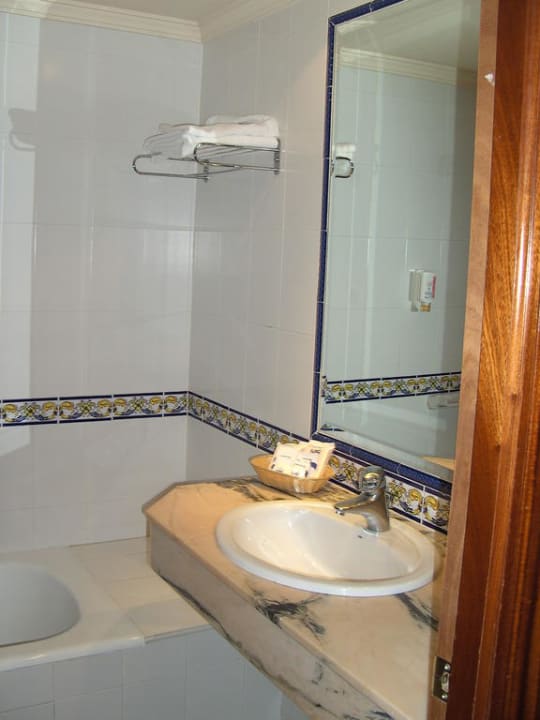 Bad Zimmer 505 Hotel MS Amaragua