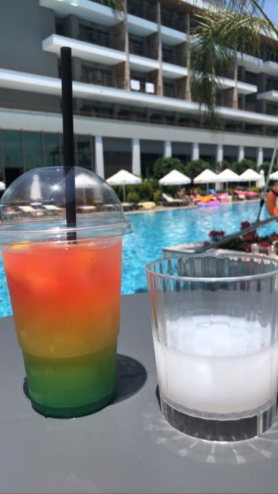 Pool Acanthus Cennet Barut Collection