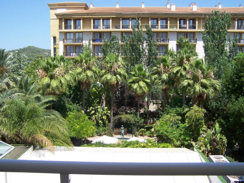 Ausblick vom dritten Stock Bahía de Alcúdia Hotel & Spa