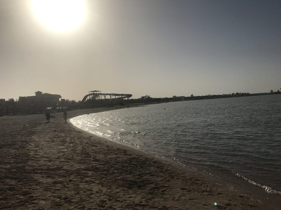 Strand Hotel Titanic Palace