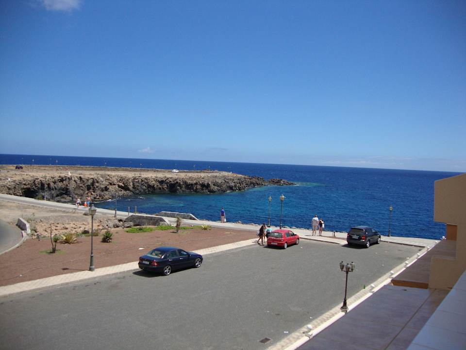 Widok z tarasu Elba Castillo San Jorge & Antigua Suite Hotel