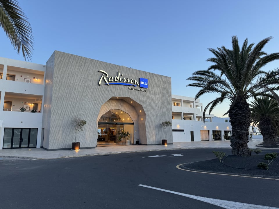 Außenansicht Radisson Blu Resort Lanzarote (Adults Only +16)