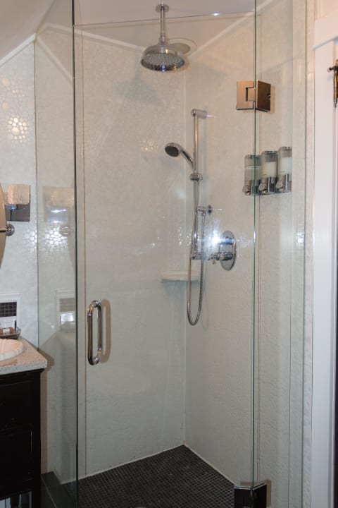 Dusche Guesthouse Bee & Thistle