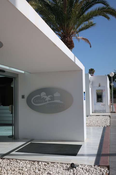 Lobby Canary Garden Club