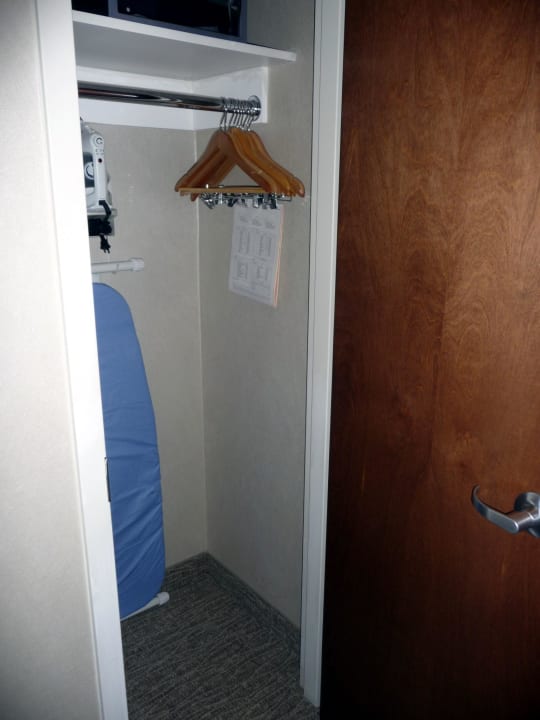 Schrank / Safe Hotel Hilton Garden Inn New York/West 35th Street