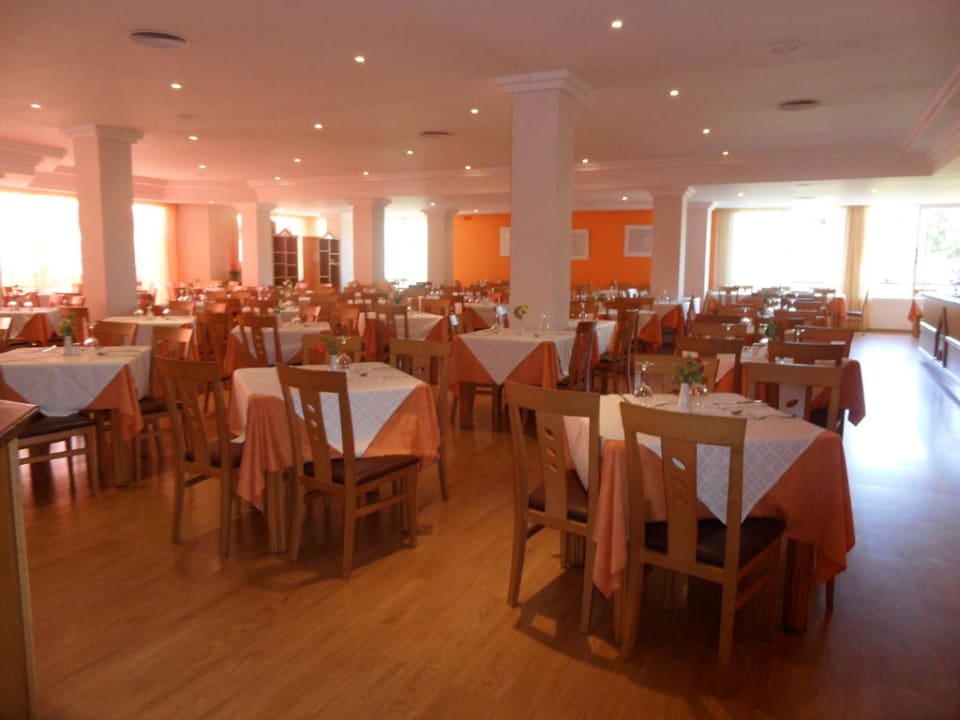 Teil des Restaurants Hotel Mariant Park