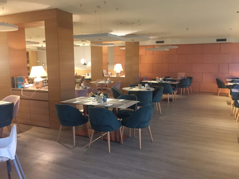 Gastro Hotel Castello Lake Front