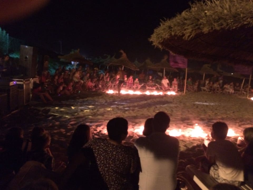 Feuershow am Strand Calimera One Resort Jockey