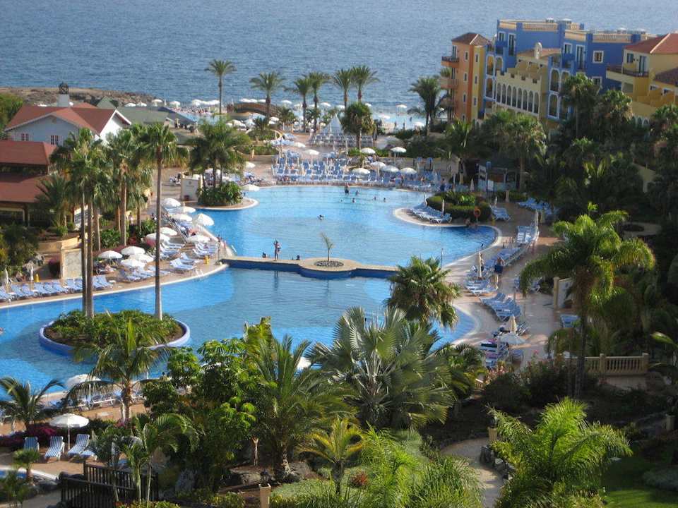 Poolanlage vom Zimmer aus Bahia Principe Sunlight Costa Adeje