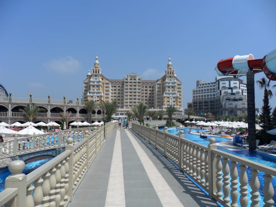 Beautiful Hotel Royal Holiday Palace