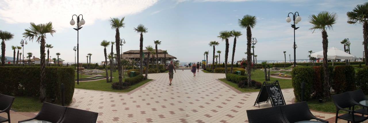 Vom Pool zum Strand DIT Majestic Beach Resort